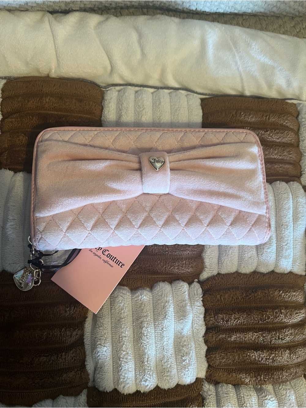 Juicy Couture Velour Tied With A Bow Large Zip Around Wallet NWTS!